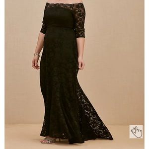 Torrid Sz 18 off shoulder black lace gown NEW
